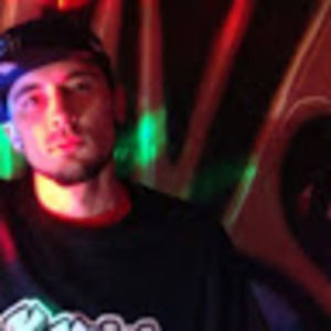 Meet your Posher, Dustin